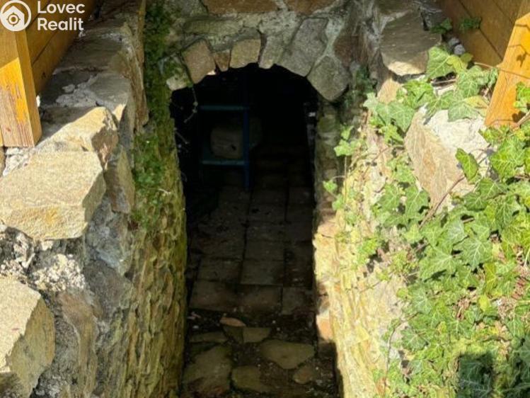 Prodej rodinného domu Tři Sekery č. 22