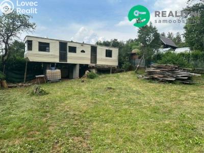 Sale hut Stará Paka č. 1