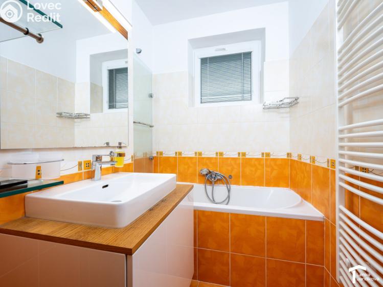 Pronájem bytu 3+KK Pardubice, U Borku 413 č. 12