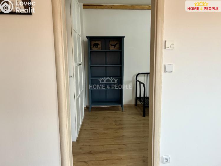 Pronájem bytu 2+KK Kouřim, Mírové náměstí č. 13