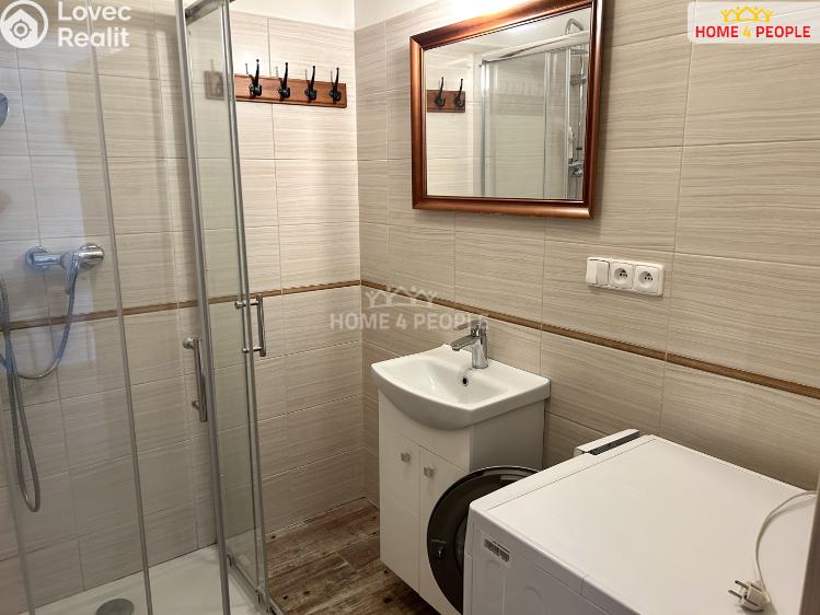 Pronájem bytu 2+KK Kouřim, Mírové náměstí č. 16