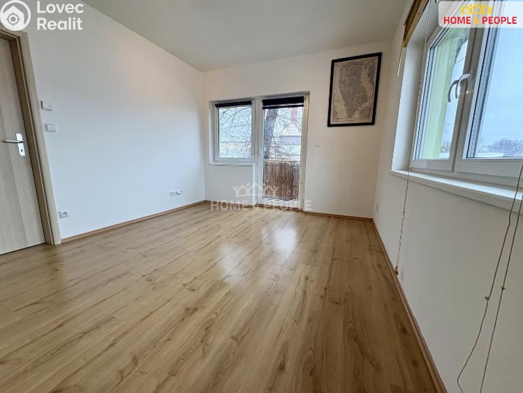 Rent apartment 2+KK Kouřim, Mírové náměstí č. 11