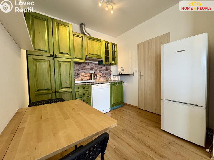 Rent apartment 2+KK Kouřim, Mírové náměstí č. 15