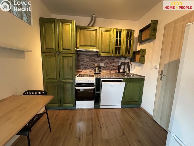 Pronájem bytu 2+KK Kouřim, Mírové náměstí č. 19