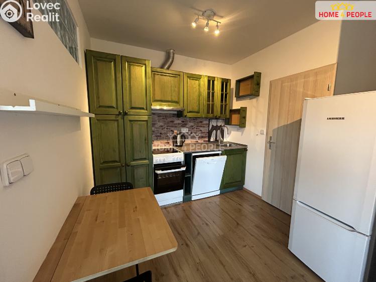 Pronájem bytu 2+KK Kouřim, Mírové náměstí č. 21