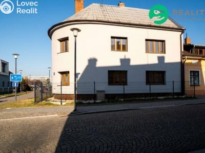 Продаж сімейного будинку Karviná, Fryštátská č. 1