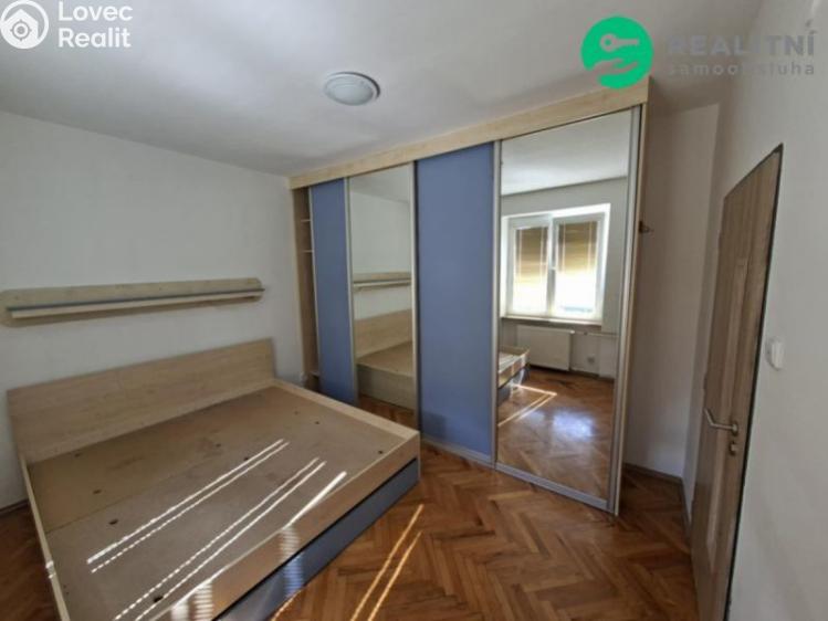 Prodej bytu 2+1 Plesná, 5. května č. 2