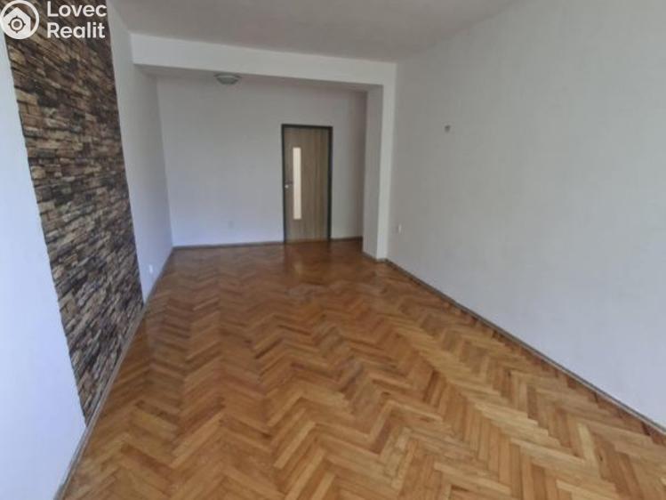 Prodej bytu 2+1 Plesná, 5. května č. 6