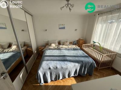 Prodej bytu 3+1 Police nad Metují, Ostašská č. 6