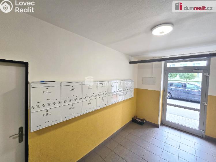 Prodej bytu 3+1 Benešov, Pražského povstání č. 9