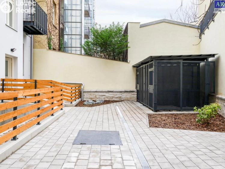 Продажа квартиры 2+KK Praha, Na výšinách č. 10