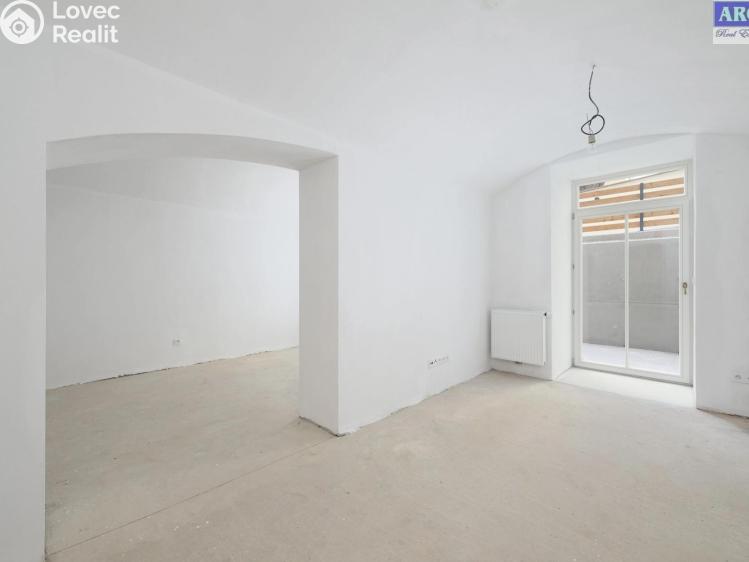 Продажа квартиры 2+KK Praha, Na výšinách č. 13