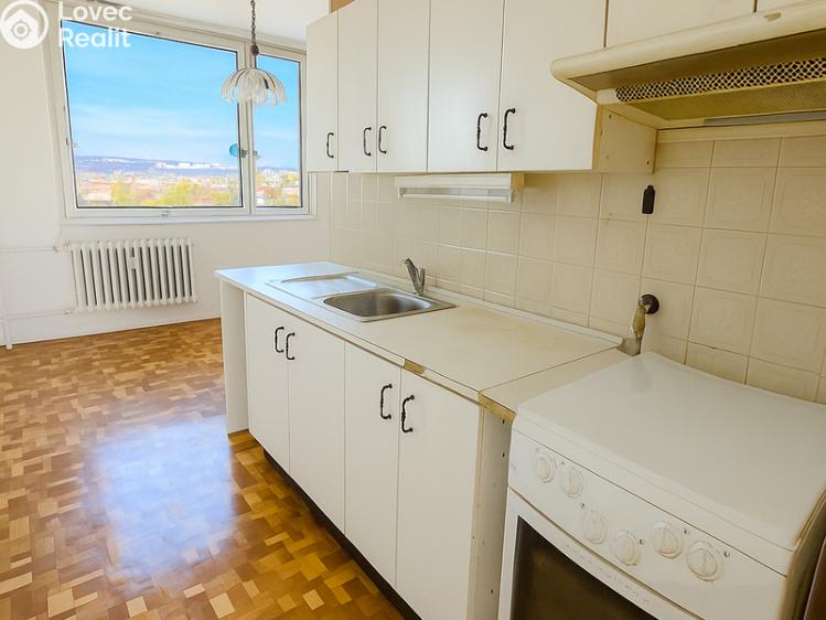 Prodej bytu 3+1 Brno, Za školou č. 12