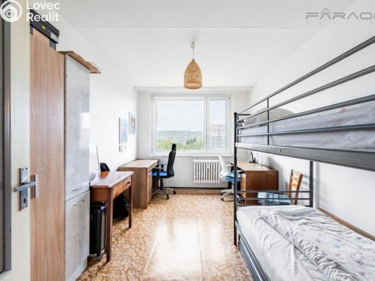 Pronájem bytu 4+1 Praha, Petržílkova č. 5