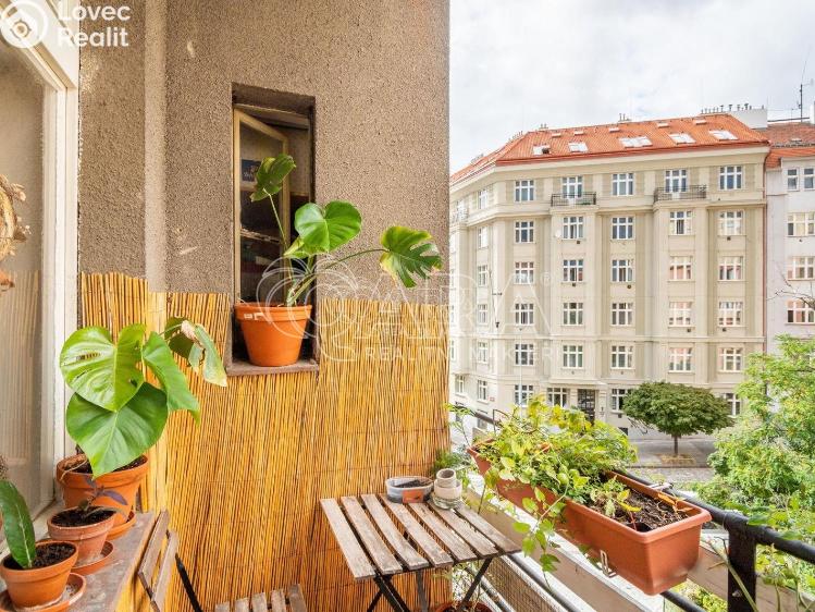 Pronájem bytu 2+1 Praha, Bulharská č. 6