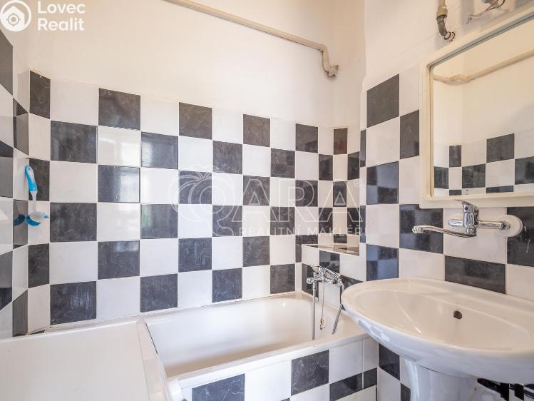 Pronájem bytu 2+1 Praha, Bulharská č. 9