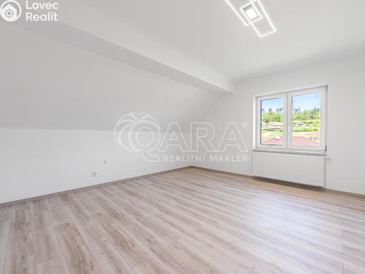 Prodej rodinného domu Žebrák, Na Pěšině 496 č. 38