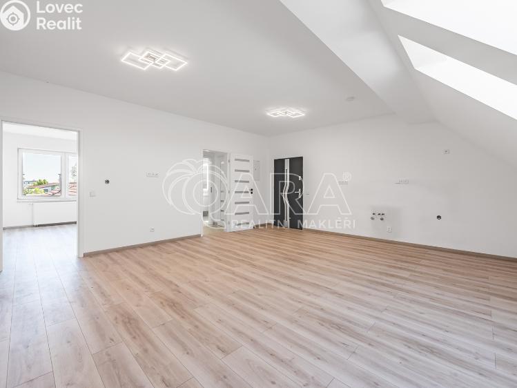 Prodej rodinného domu Žebrák, Na Pěšině 496 č. 11