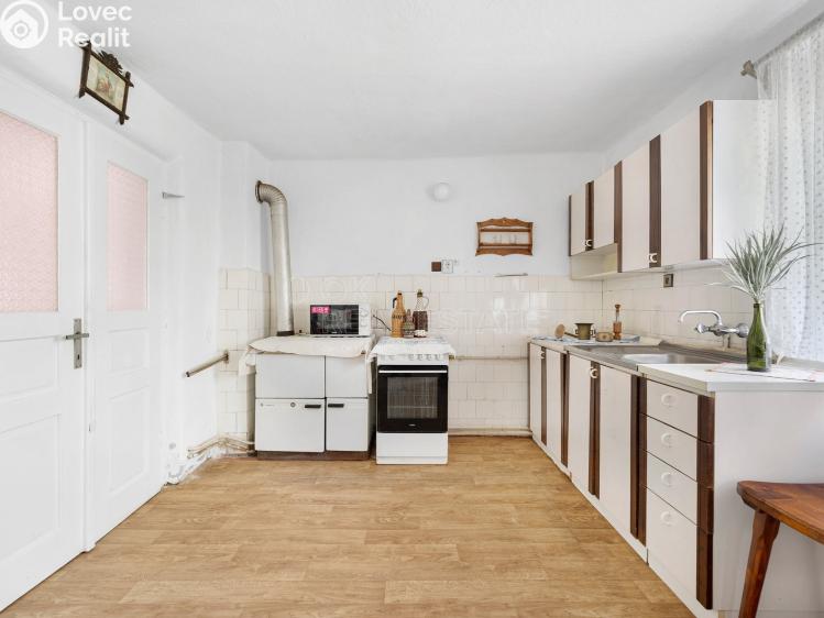 Продаж ферми Krasonice č. 11