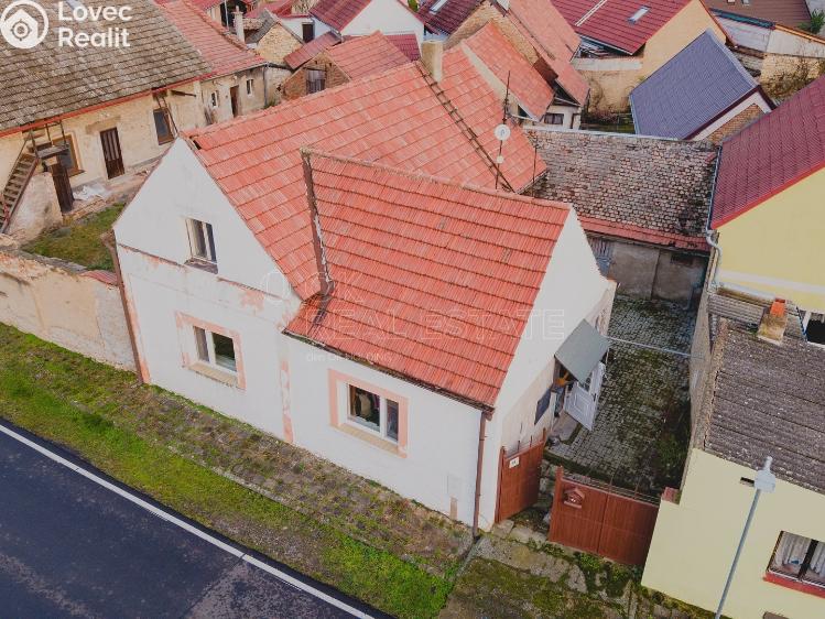 Продаж сімейного будинку Peruc č. 1