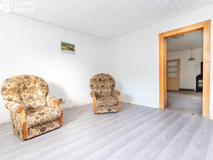 Продаж сімейного будинку Peruc č. 10