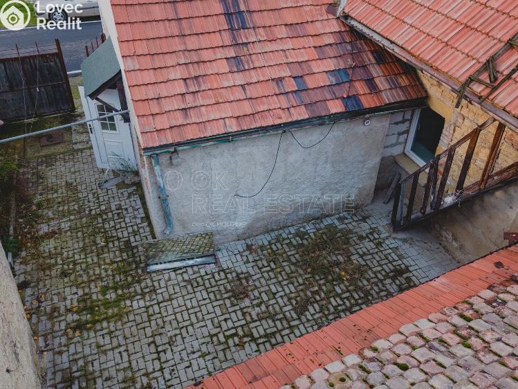 Продаж сімейного будинку Peruc č. 15