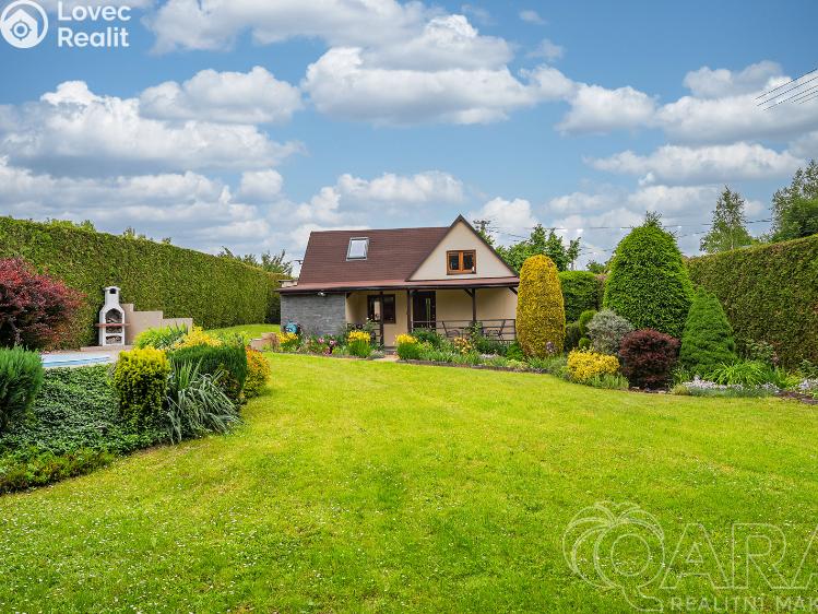 Sale hut Chvalkovice č. 1