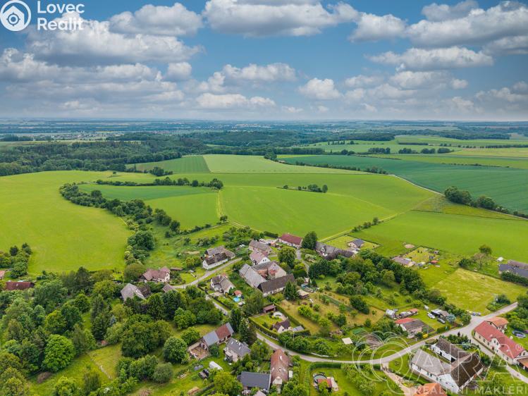 Sale hut Chvalkovice č. 36