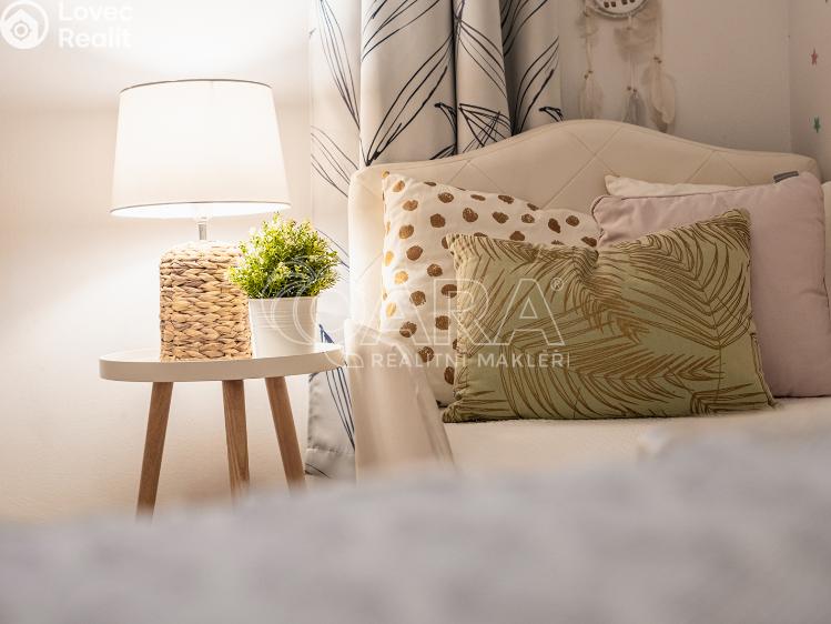 Sale apartment 3+KK Praha, Na Plískavě 1525/2 č. 13