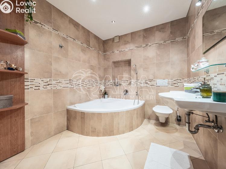 Sale apartment 3+KK Praha, Na Plískavě 1525/2 č. 22