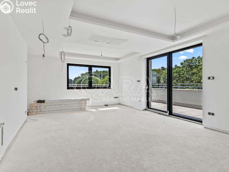 Prodej bytu 3+KK Praha, Spojovací 1051/27 č. 4