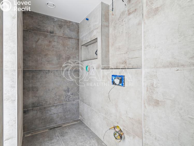 Prodej bytu 3+KK Praha, Spojovací 1051/27 č. 13