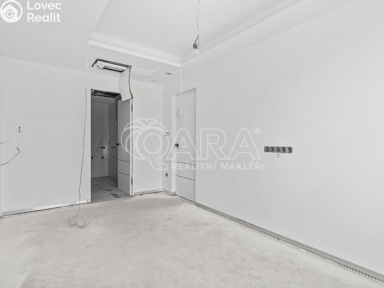 Prodej bytu 3+KK Praha, Spojovací 1051/27 č. 25