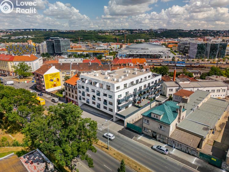 Prodej bytu 3+KK Praha, Spojovací 1051/27 č. 33