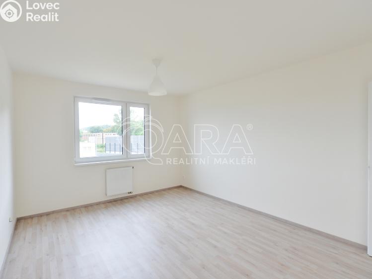 Pronájem bytu 2+KK Praha, Strnadových 1007/5 č. 13