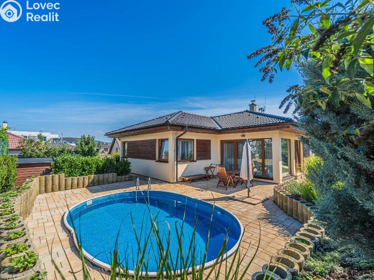 Prodej rodinného domu Králův Dvůr, Na Vyhlídce 461 č. 6