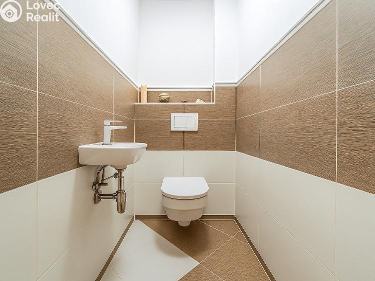 Prodej rodinného domu Králův Dvůr, Na Vyhlídce 461 č. 17