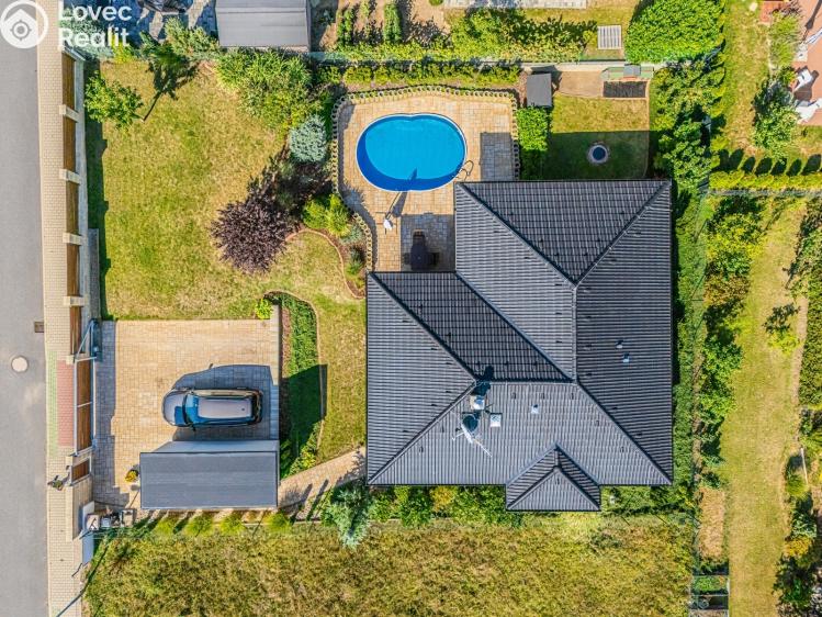 Prodej rodinného domu Králův Dvůr, Na Vyhlídce 461 č. 27