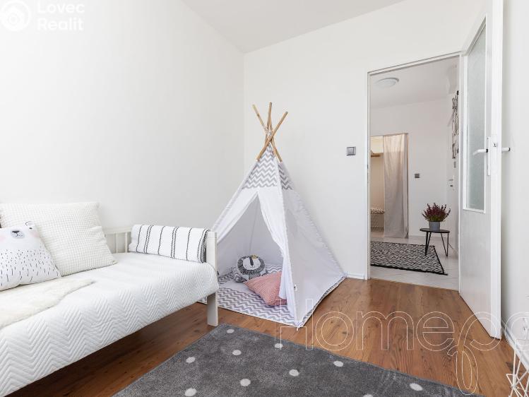 Rent apartment 3+1 Praha, Hviezdoslavova č. 8