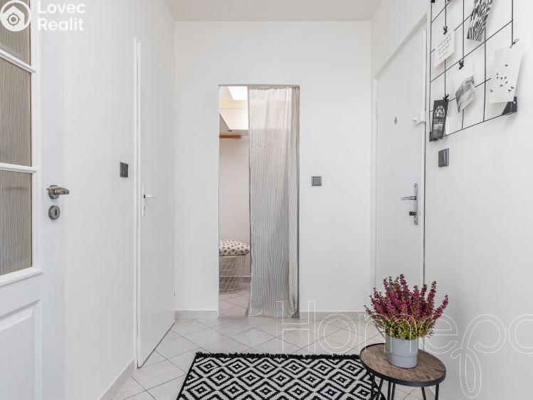 Rent apartment 3+1 Praha, Hviezdoslavova č. 11