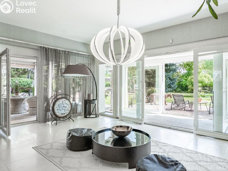 Sale villa Zeleneč, Štefánikova č. 28