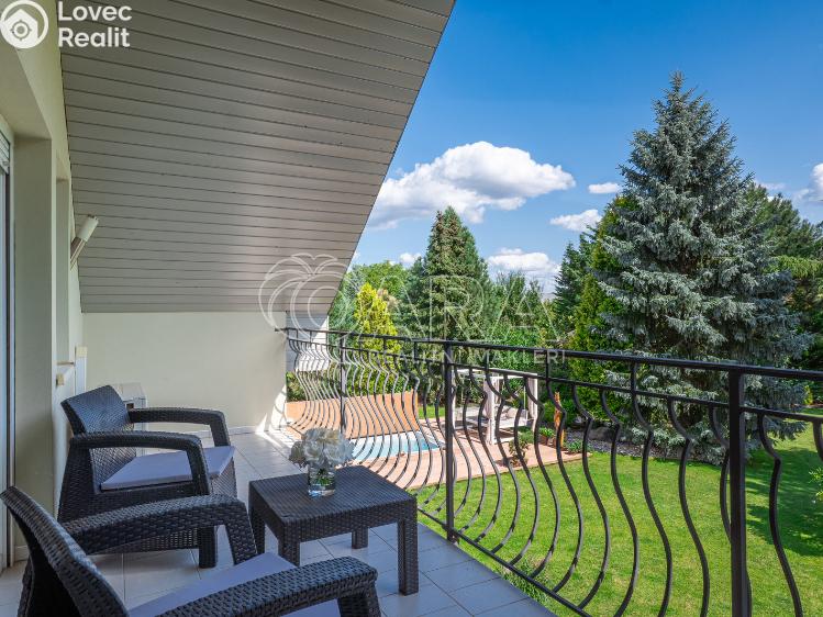 Sale villa Zeleneč, Štefánikova č. 18