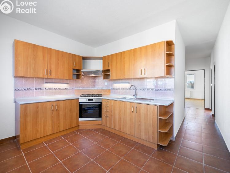 Prodej bytu 3+1 Planá, Fučíkova č. 2