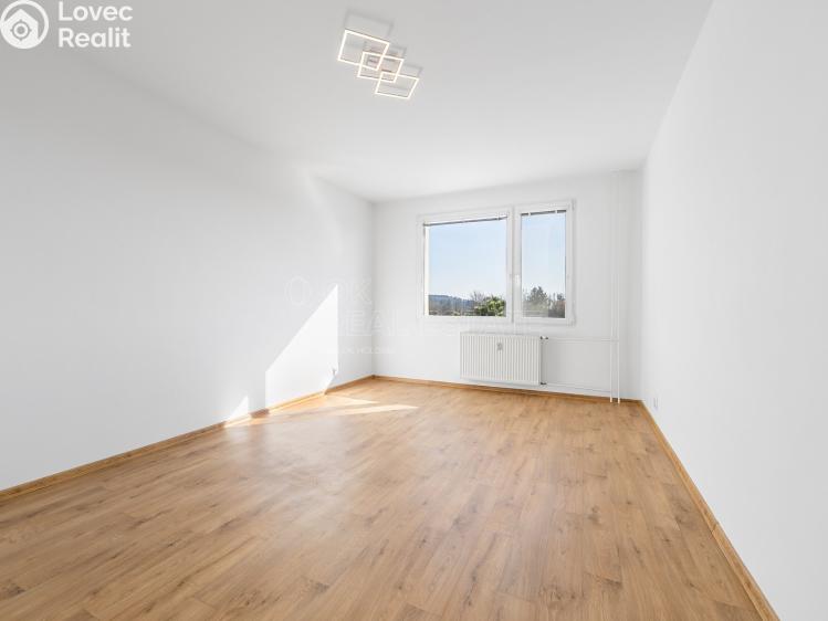 Prodej bytu 3+1 Planá, Fučíkova č. 8