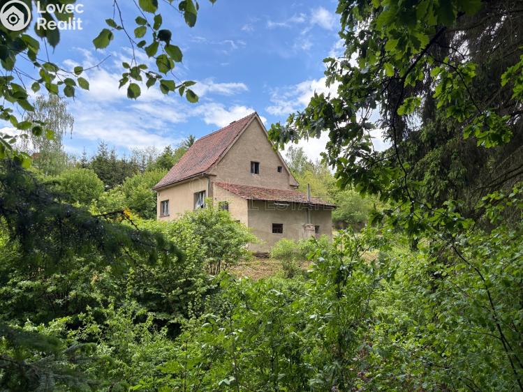 Prodej rodinného domu Úžice č. 4