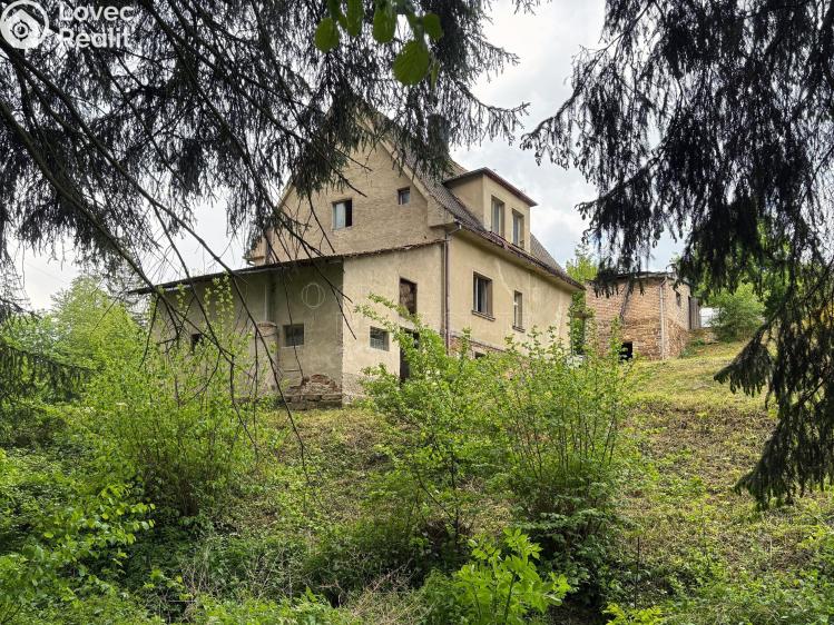 Prodej rodinného domu Úžice č. 8