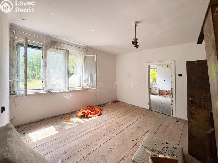 Prodej rodinného domu Úžice č. 15