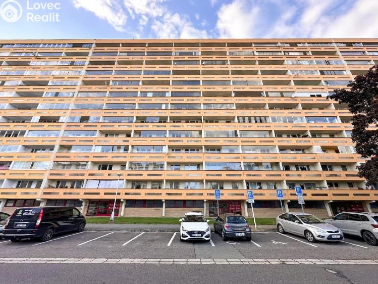 Продаж квартири 3+1 Hradec Králové, Hrubínova 1461/6 č. 2