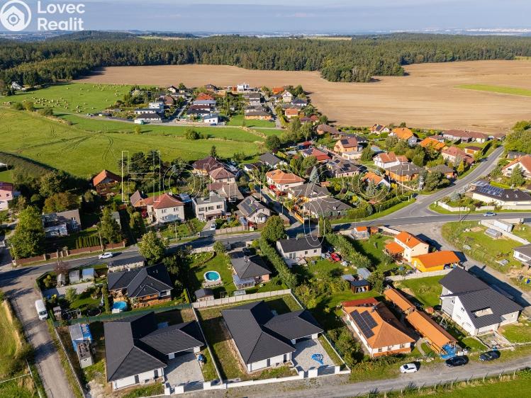 Prodej rodinného domu Svojetice, Choceradská 385 č. 1