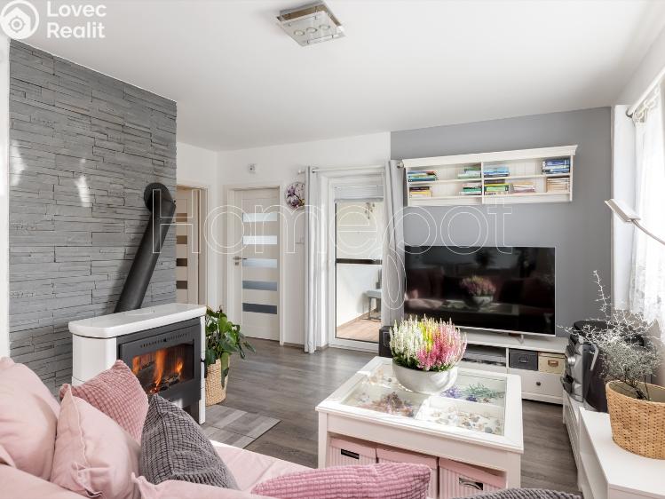 Sale family house Svojetice, Choceradská 385 č. 3